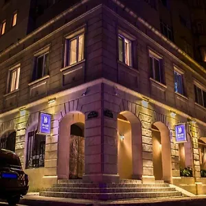 Royal Palace Hotel